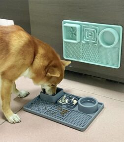 Silicone Pet Licking Mat for Dogs and Cats